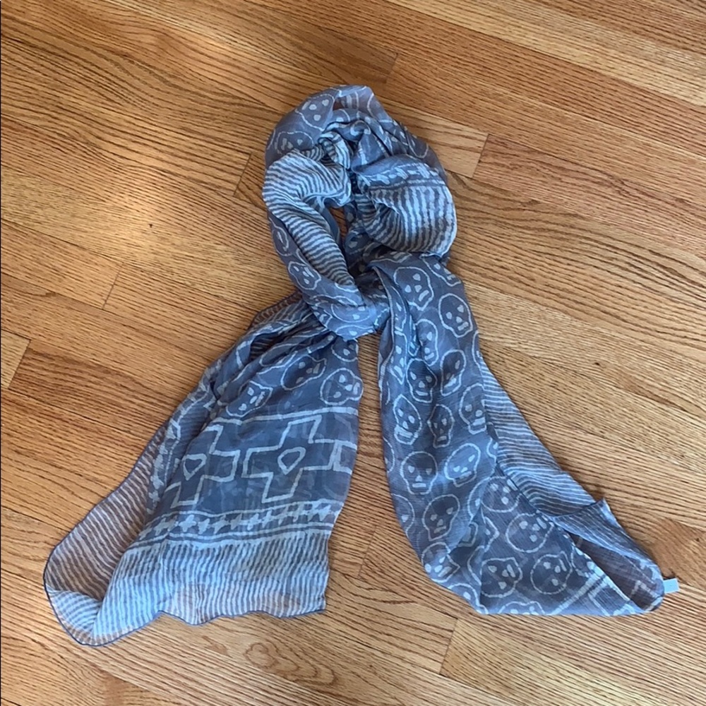 Vintage Scull Scarf